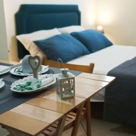 Palazzo Saraceno Apartment-Taras Ταράντο Εξωτερικό φωτογραφία