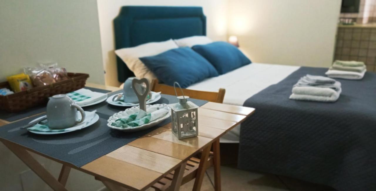 Palazzo Saraceno Apartment-Taras Ταράντο Εξωτερικό φωτογραφία